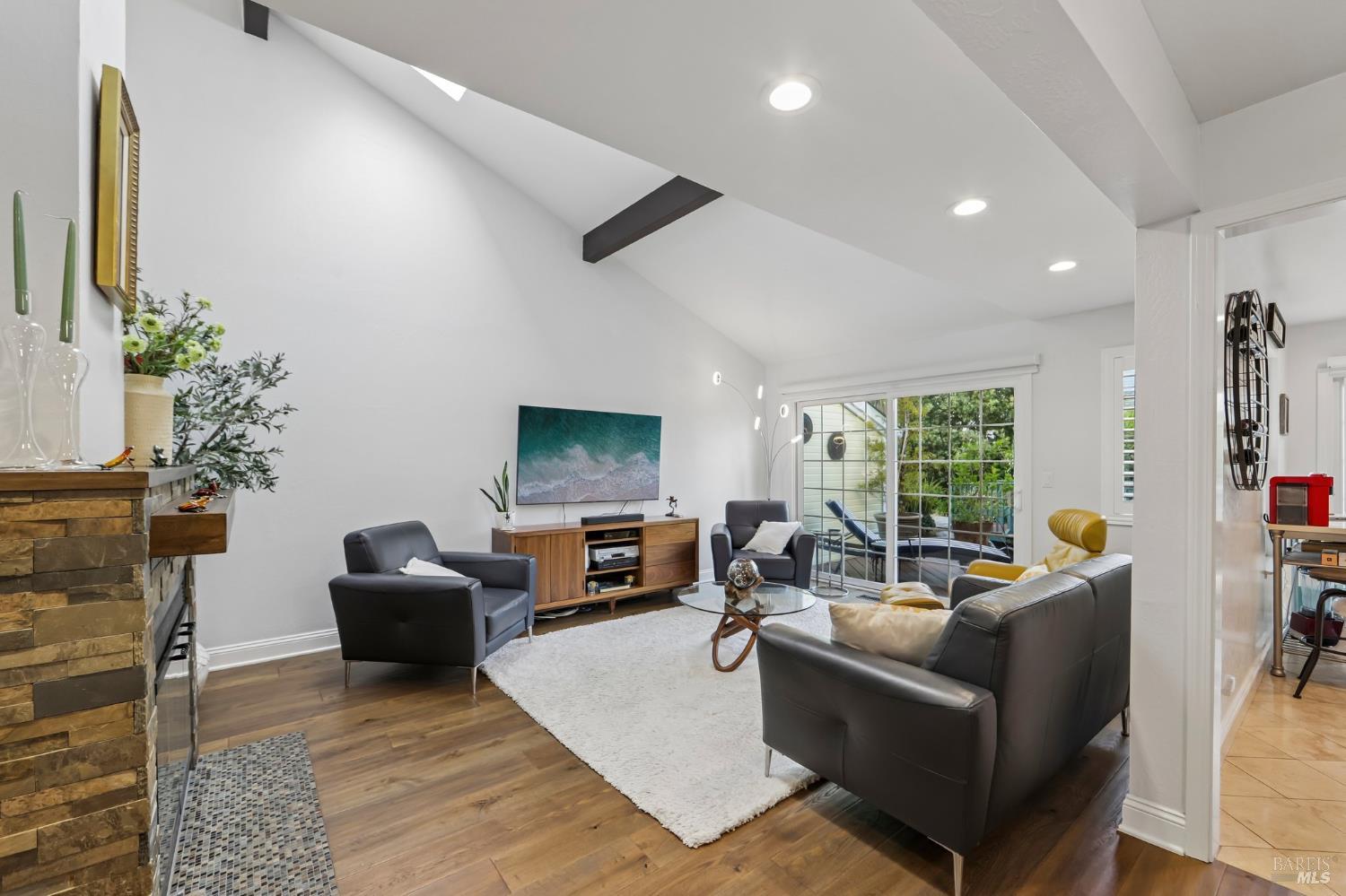 260 Marina Village Way Benicia CA 94510