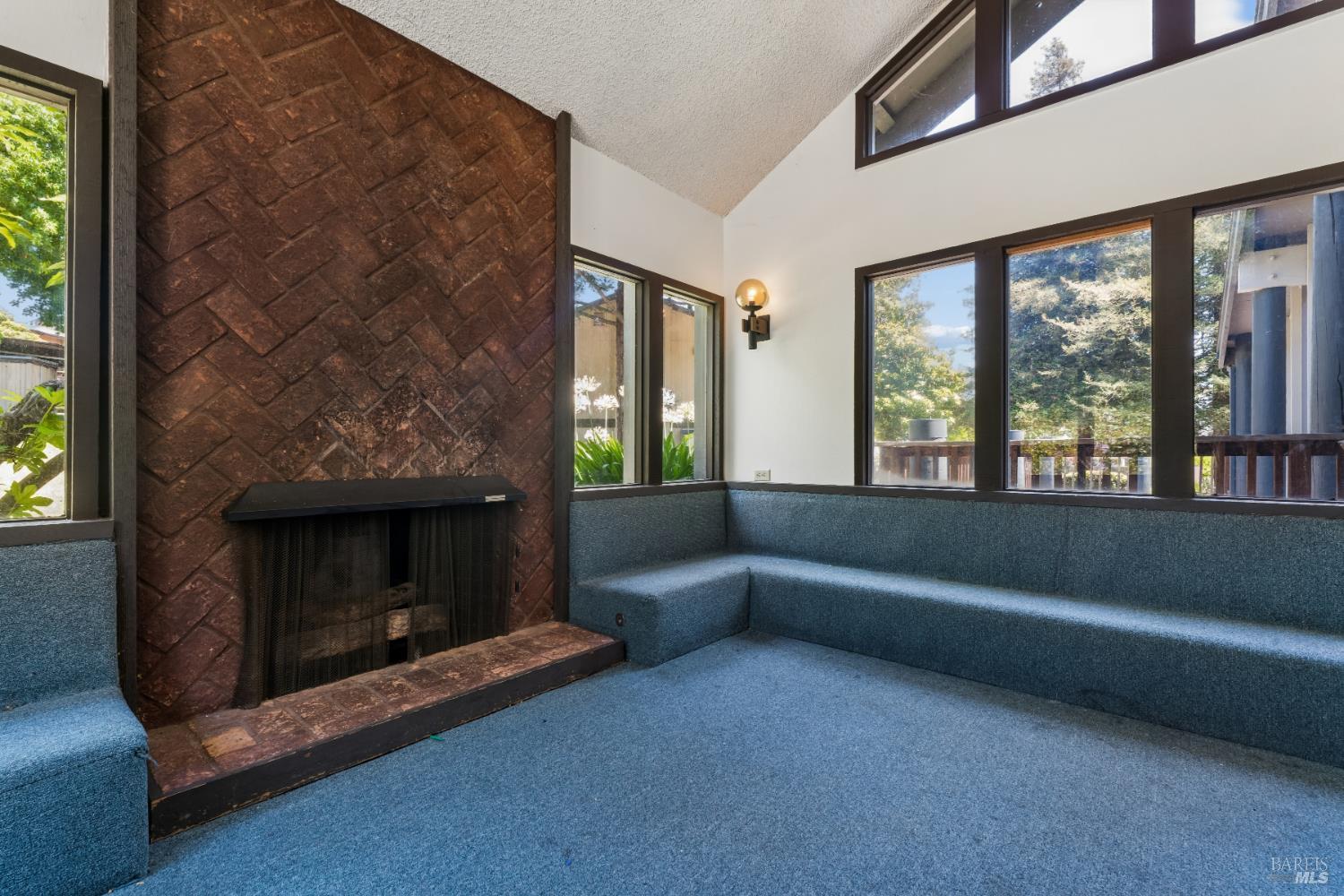 355 Parkview Terrace Vallejo CA 94589