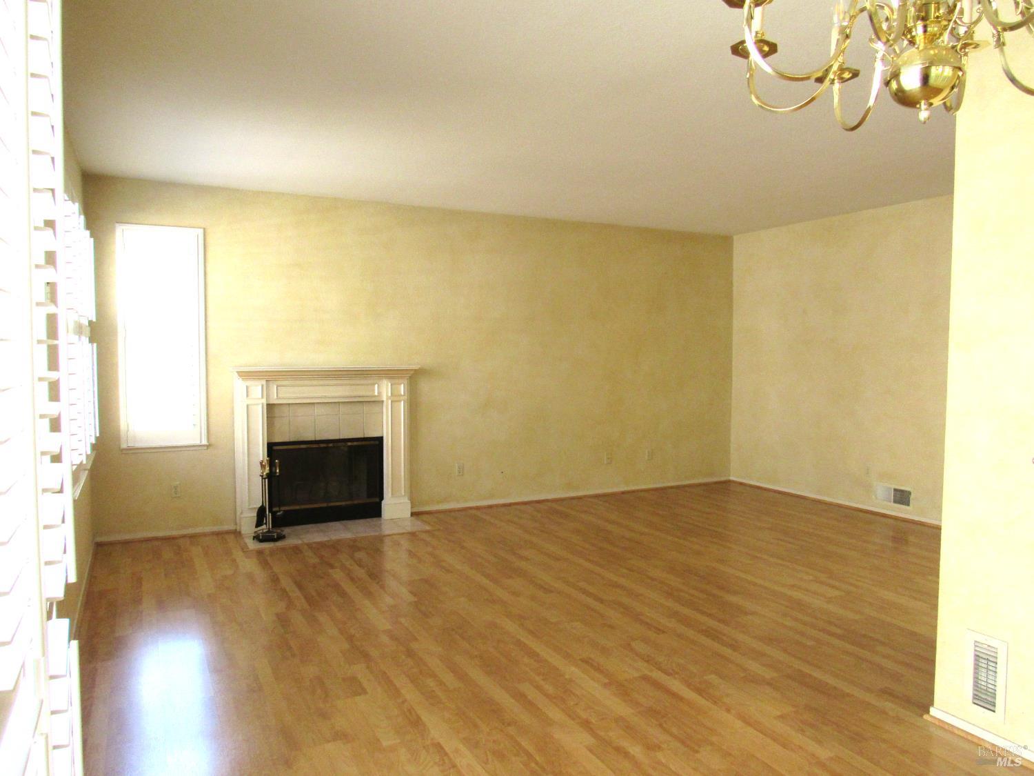 657 Cherry Avenue Sonoma CA 95476