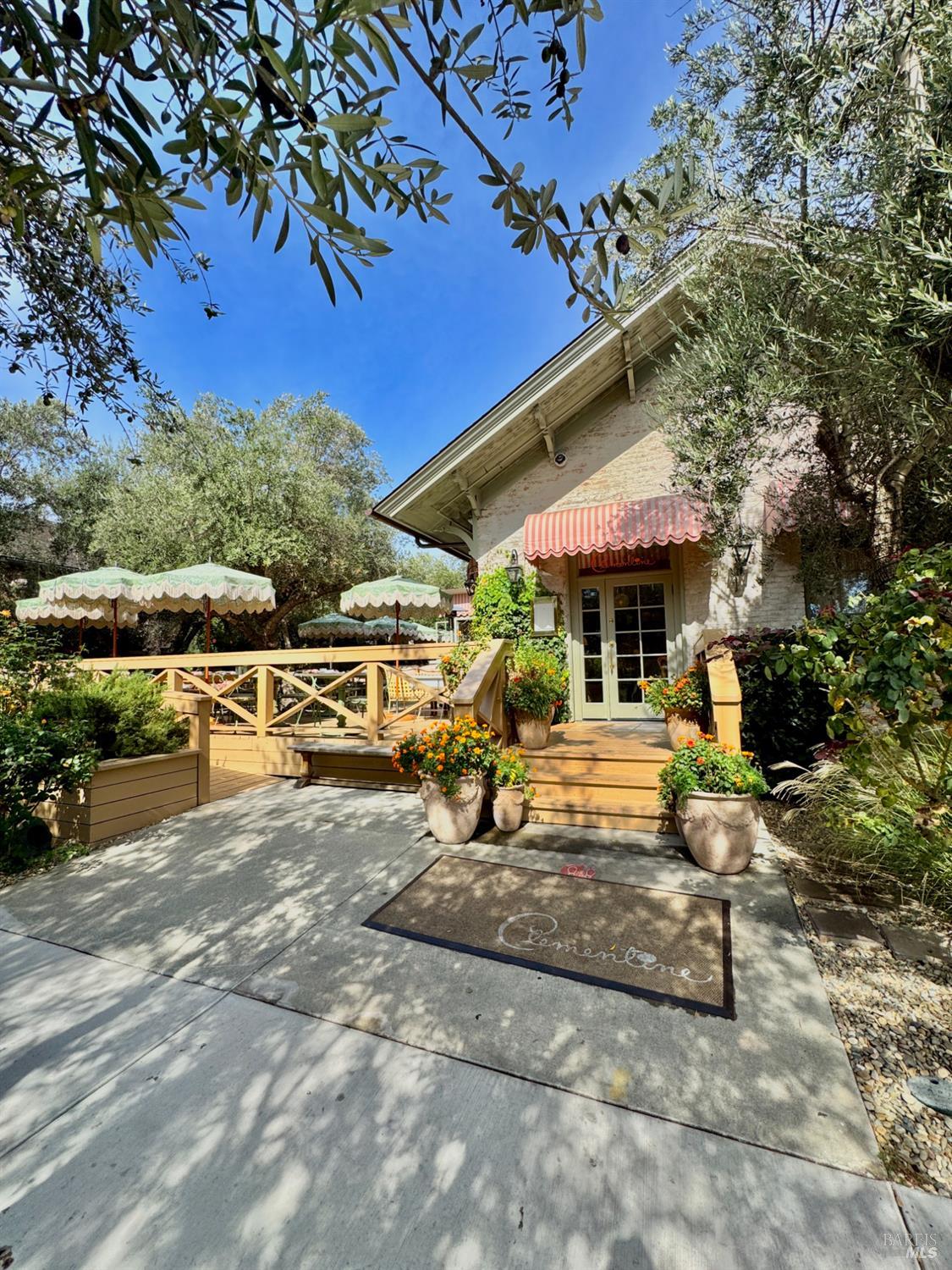 1903 Hopper Way Yountville CA 94599