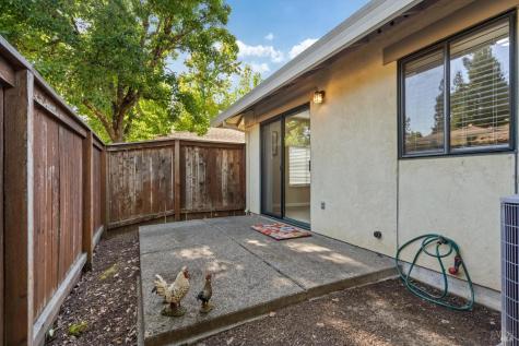 429 7th Street W Sonoma CA 95476