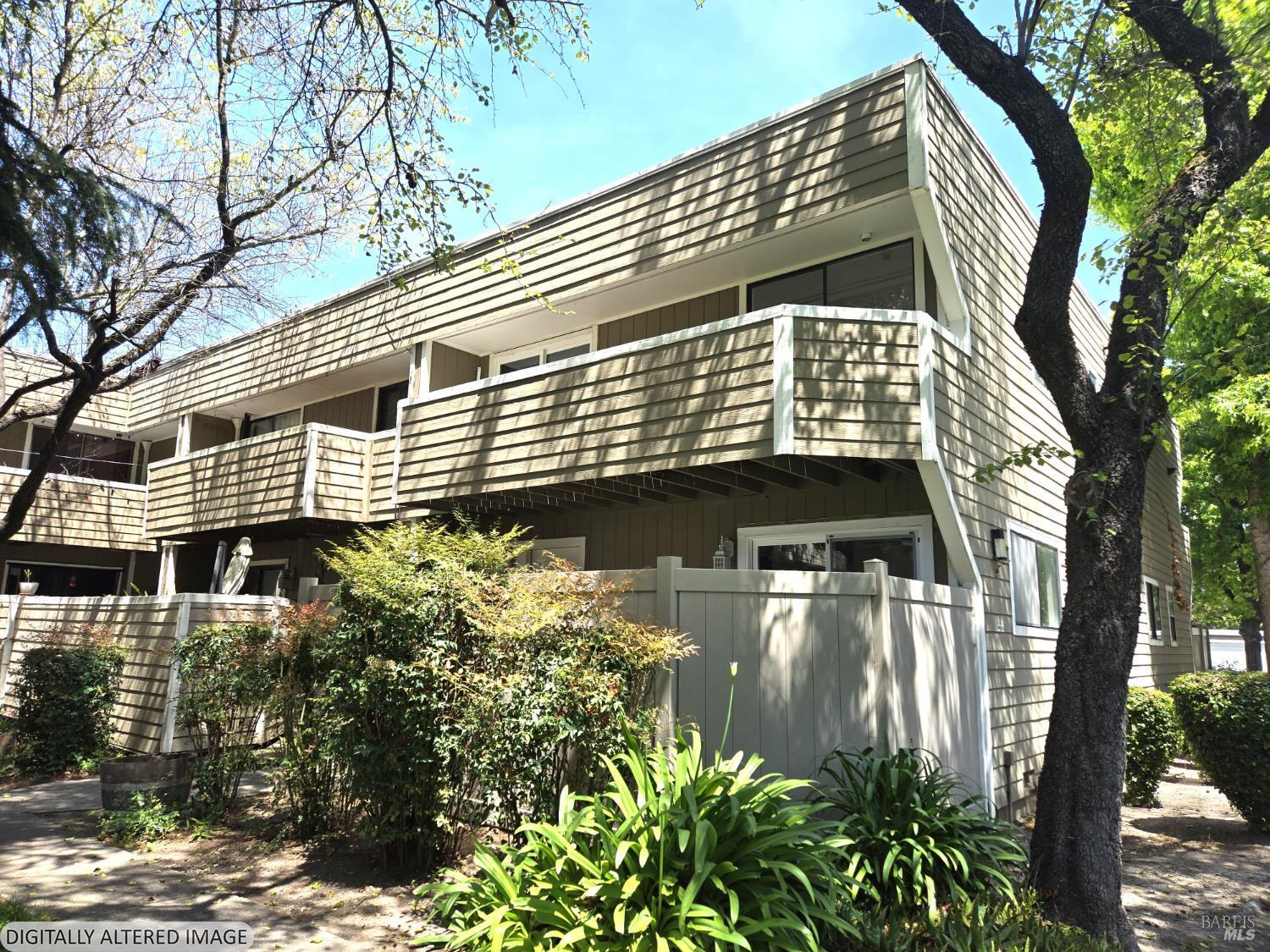 2125 W Steele Lane Santa Rosa CA 95403