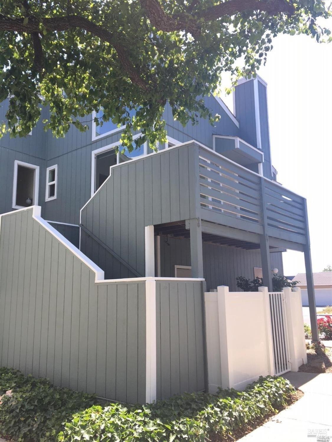 6820 Avenida Cala Rohnert Park CA 94928