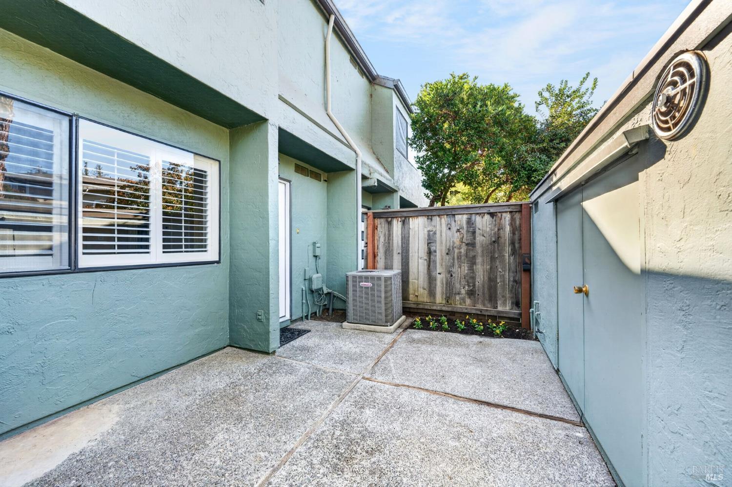 3676 Shelter Creek Drive Napa CA 94558