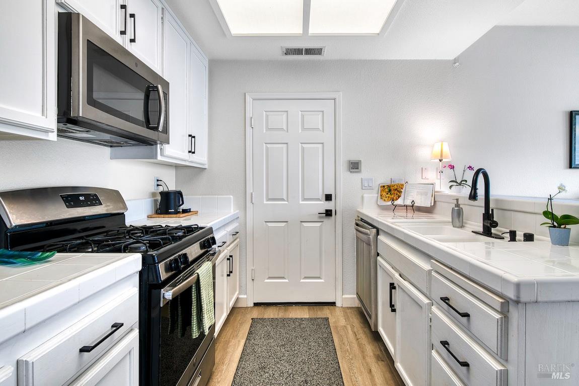 65 Mariners Circle San Rafael CA 94903