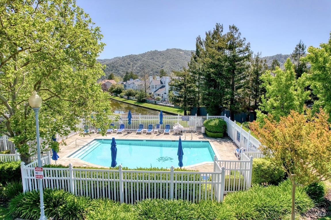 65 Mariners Circle San Rafael CA 94903