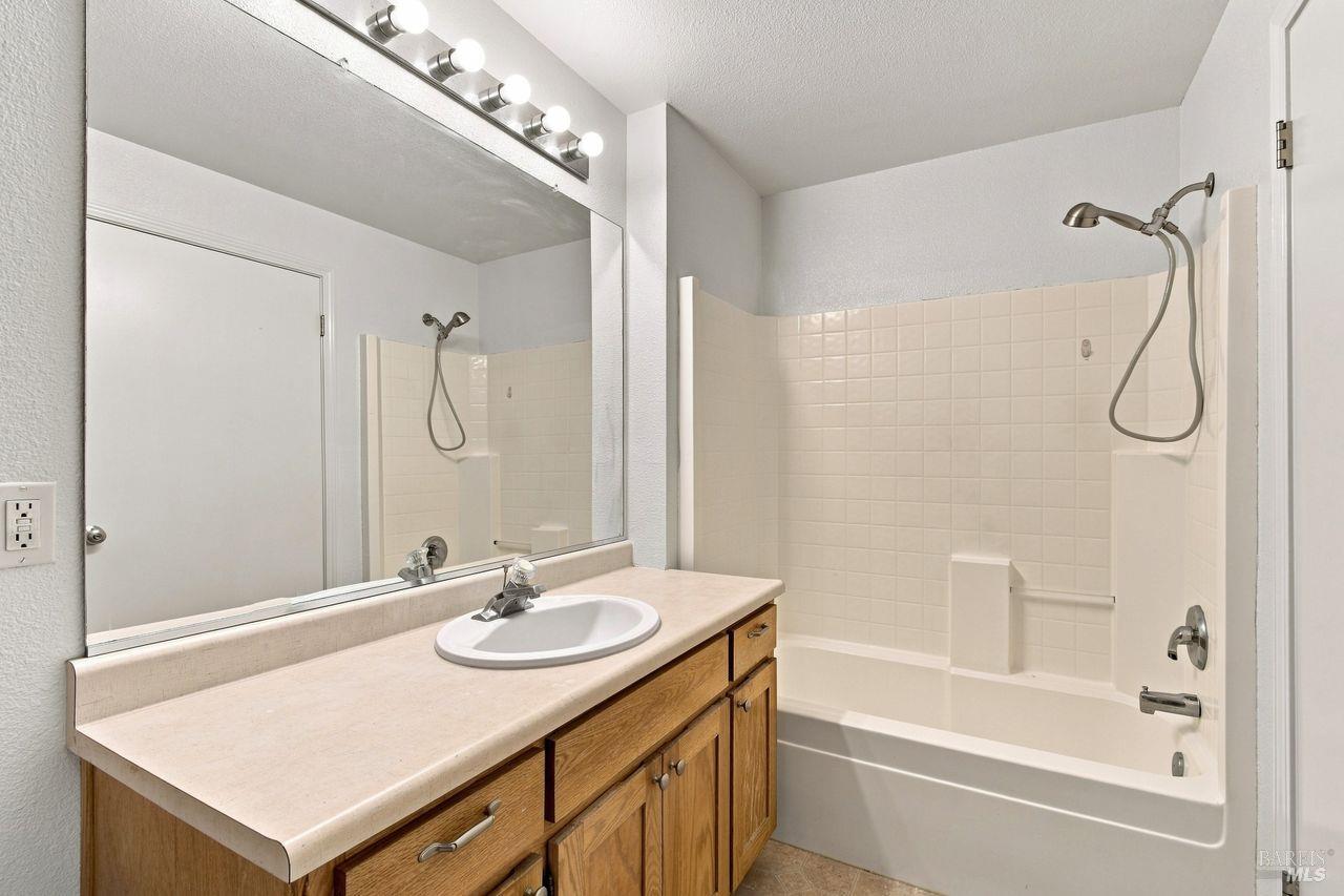 2420 Edgewater Drive Santa Rosa CA 95407