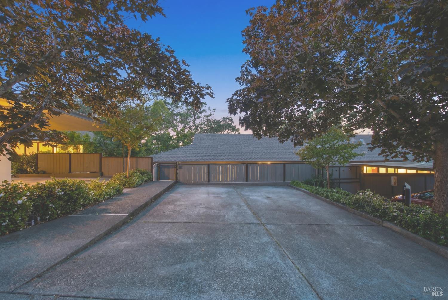 28 Elan Way Napa CA 94559
