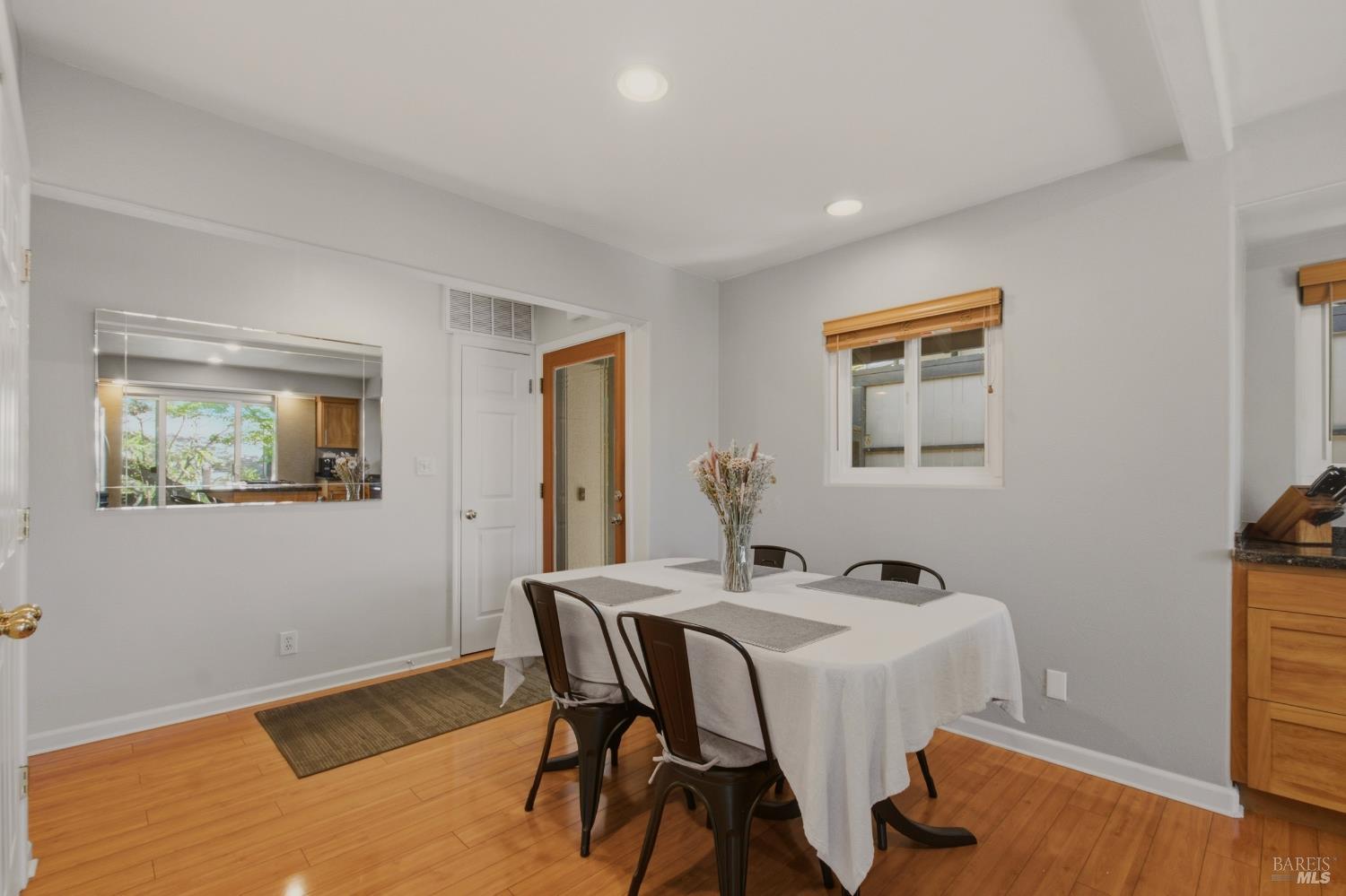 28 Elan Way Napa CA 94559