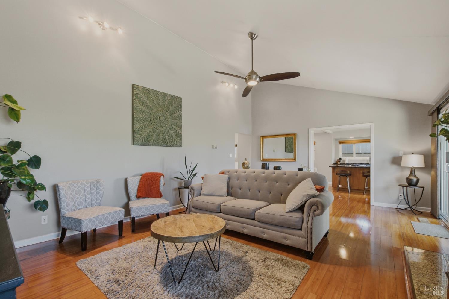 28 Elan Way Napa CA 94559