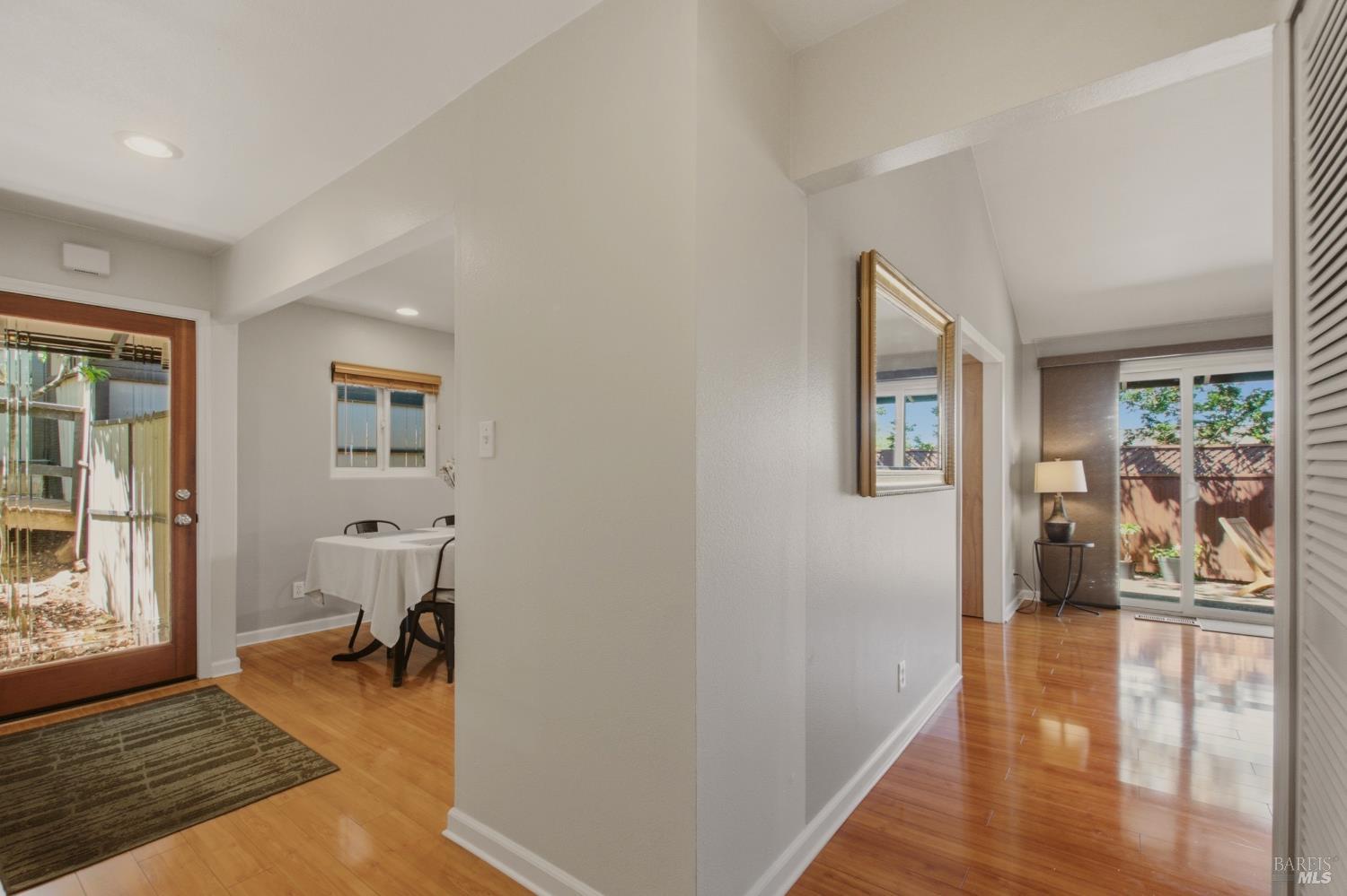 28 Elan Way Napa CA 94559