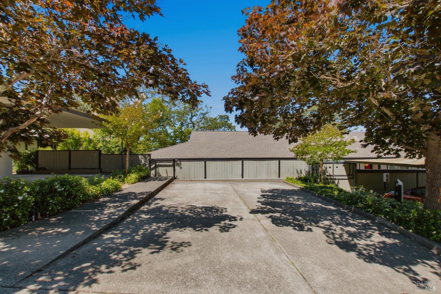 28 Elan Way Napa CA 94559