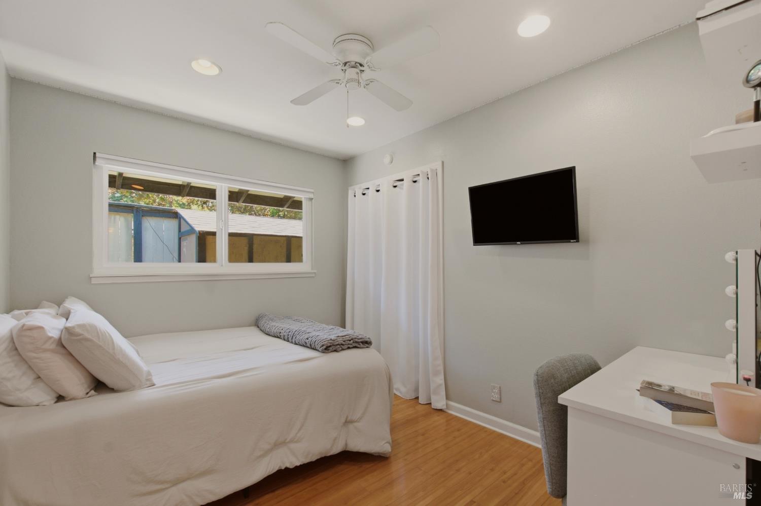 28 Elan Way Napa CA 94559
