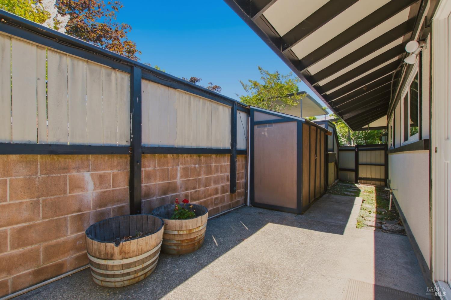 28 Elan Way Napa CA 94559
