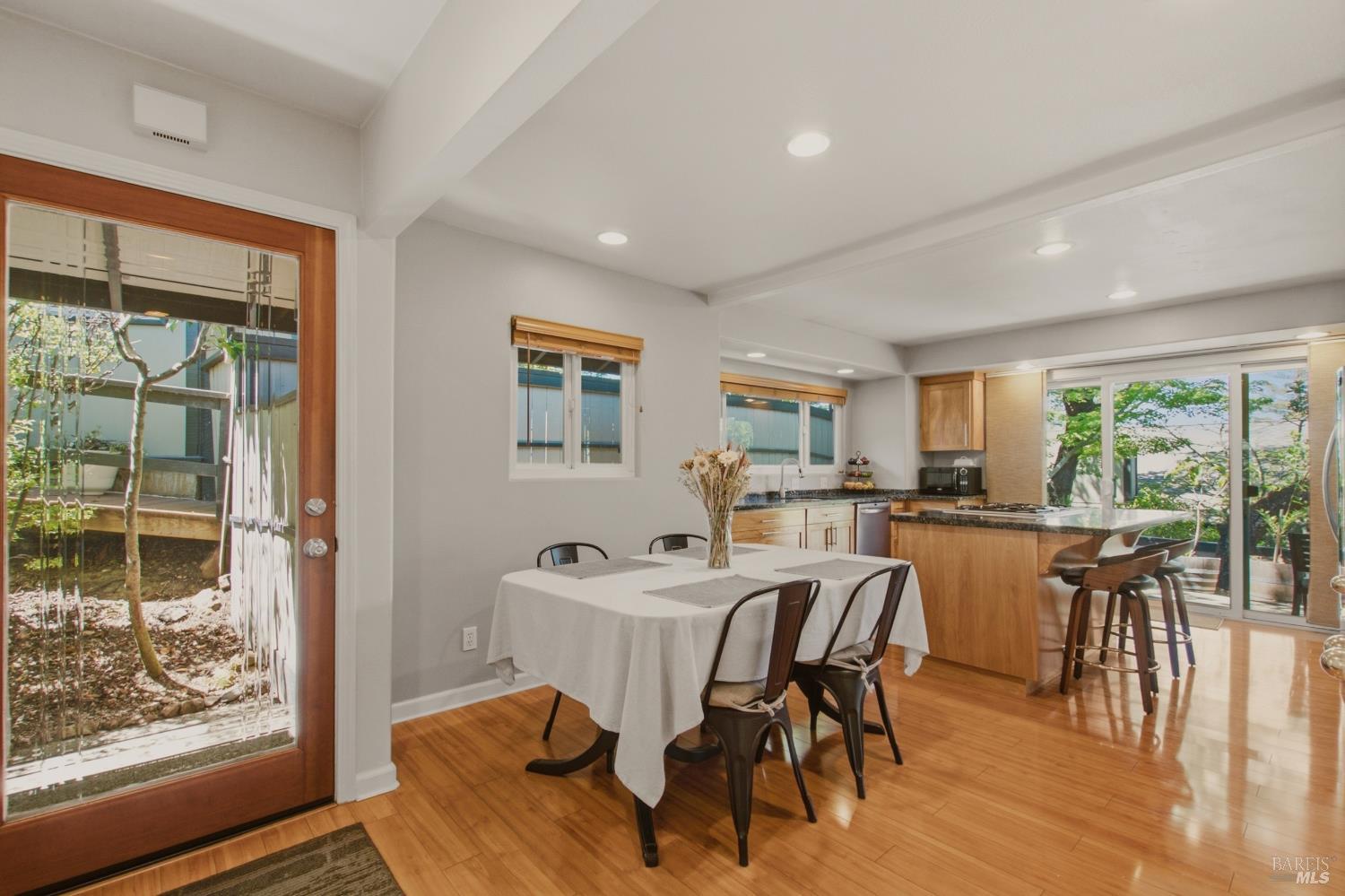 28 Elan Way Napa CA 94559
