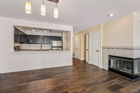 567 E Jasmine Circle Santa Rosa CA 95407