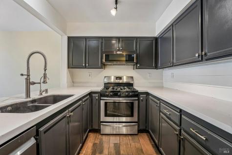 567 E Jasmine Circle Santa Rosa CA 95407