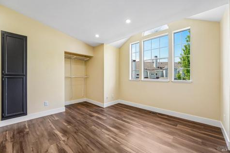 567 E Jasmine Circle Santa Rosa CA 95407