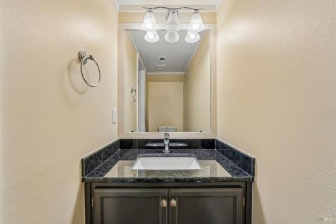 567 E Jasmine Circle Santa Rosa CA 95407