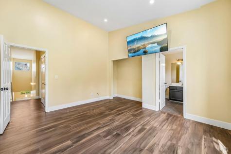 567 E Jasmine Circle Santa Rosa CA 95407