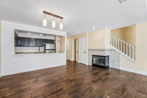 567 E Jasmine Circle Santa Rosa CA 95407