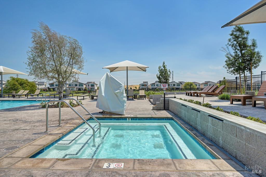 2422 Shore Vista Fairfield CA 94533