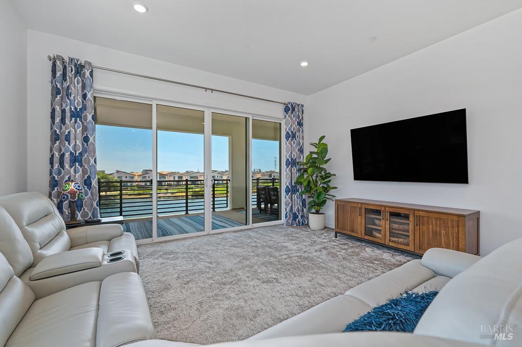 2422 Shore Vista Fairfield CA 94533