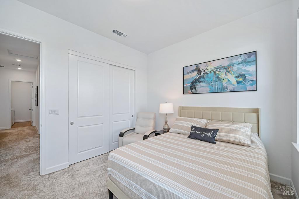 2422 Shore Vista Fairfield CA 94533