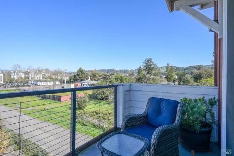 2668 Franz Kafka Avenue Santa Rosa CA 95404