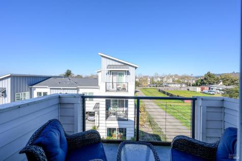 2668 Franz Kafka Avenue Santa Rosa CA 95404