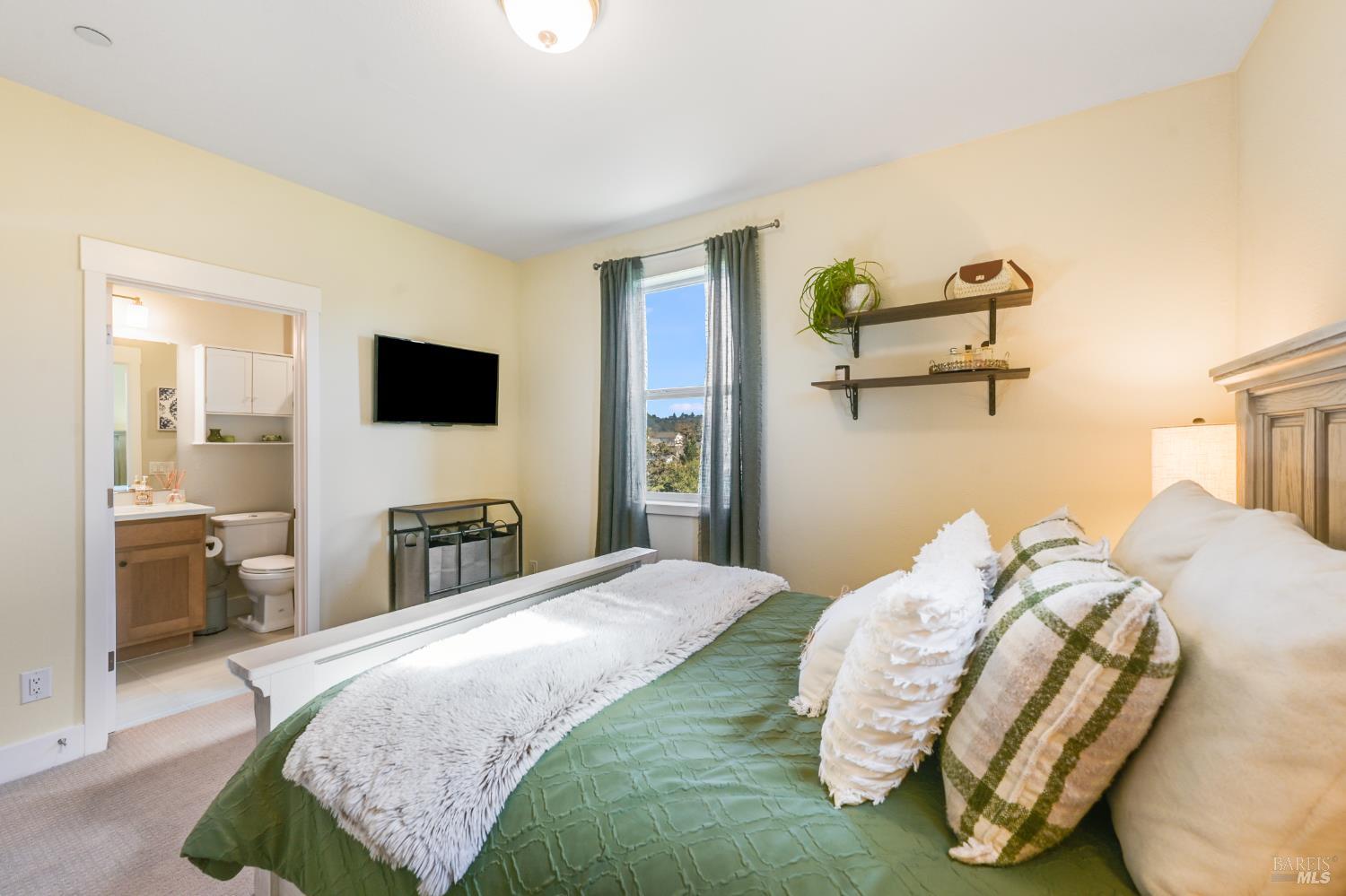 2668 Franz Kafka Avenue Santa Rosa CA 95404