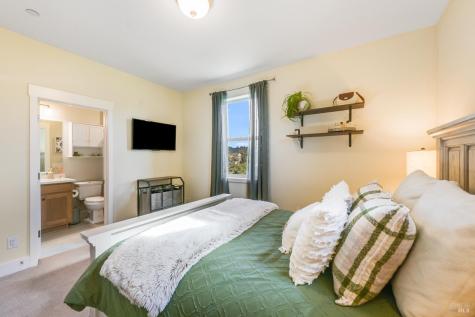 2668 Franz Kafka Avenue Santa Rosa CA 95404