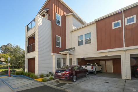 2668 Franz Kafka Avenue Santa Rosa CA 95404