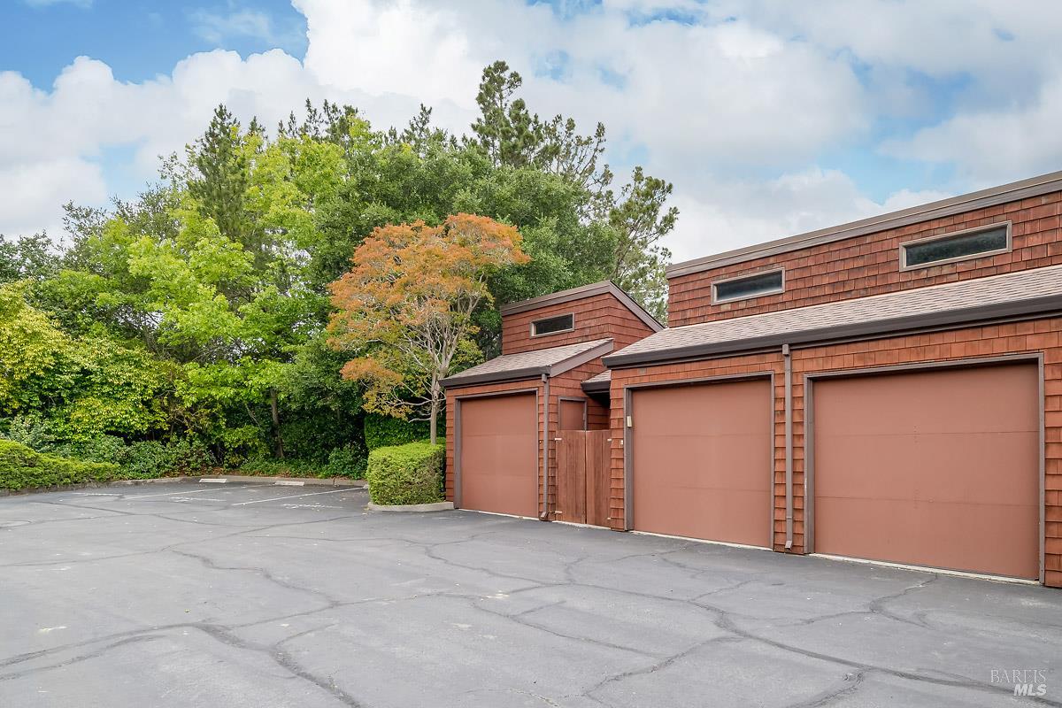 1053 Margaret Court Novato CA 94947