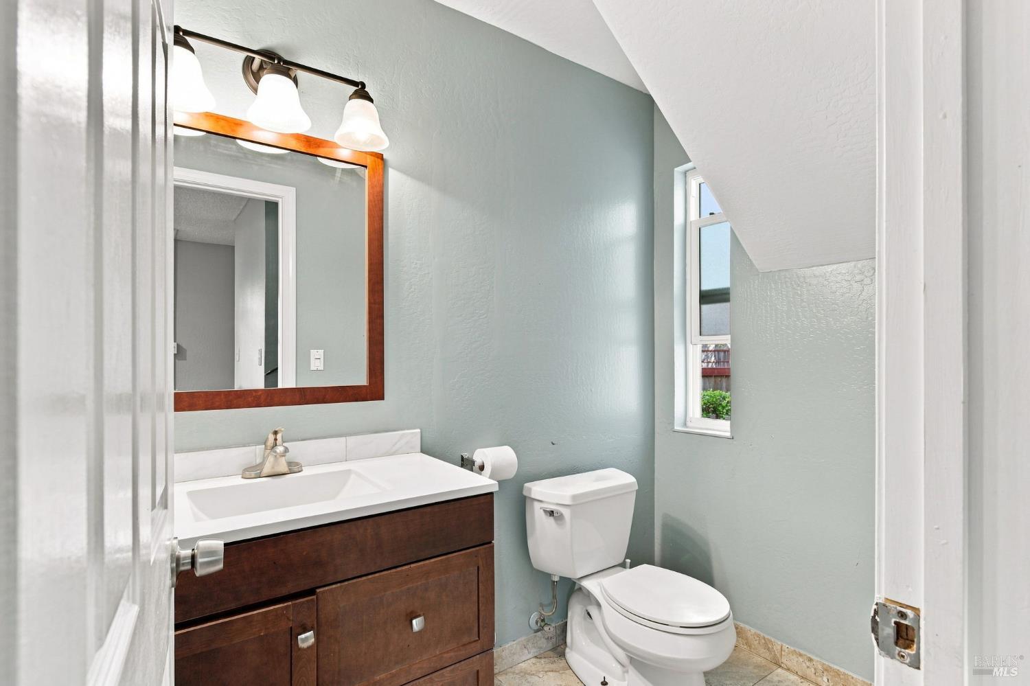 1314 Gold Way Rohnert Park CA 94928