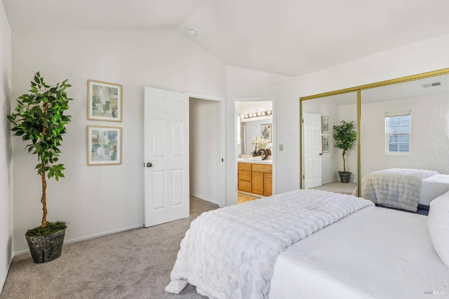 326 Commodore Drive Richmond CA 94804