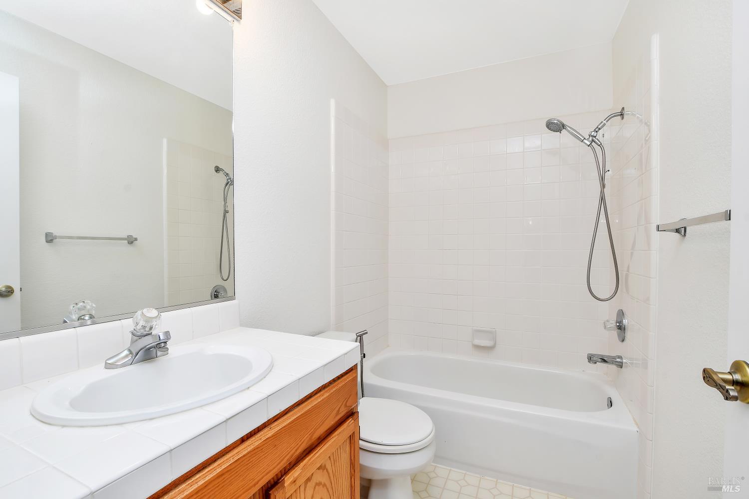 15 Knoll Drive Fairfield CA 94534
