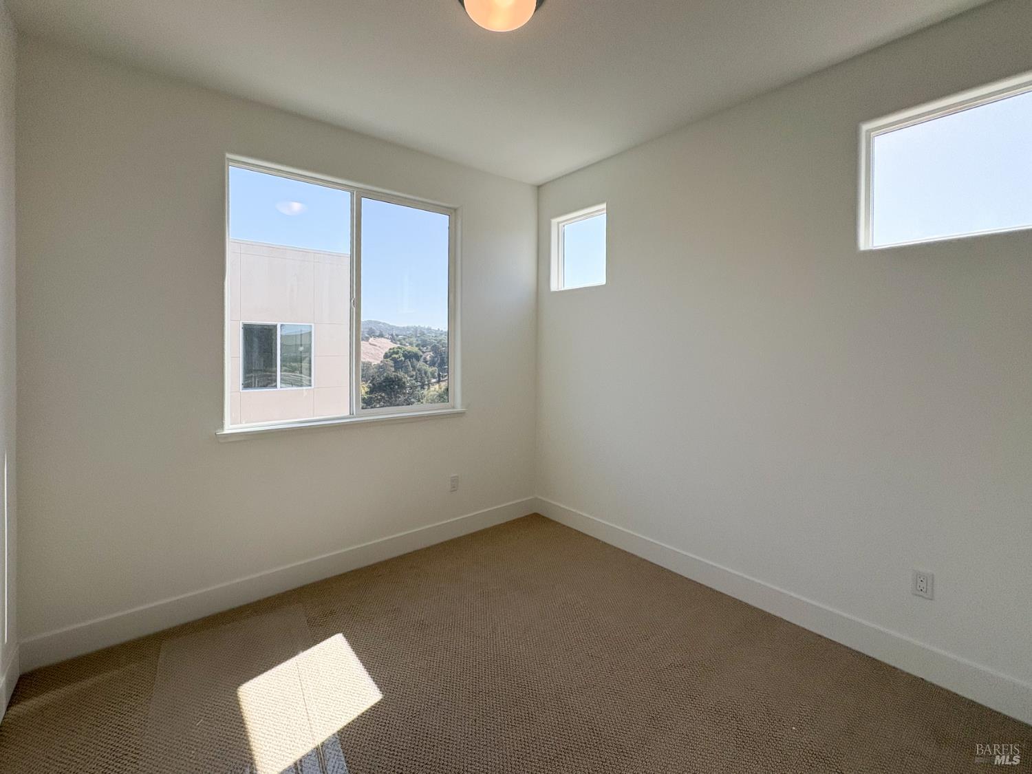 2296 Village Loop Pinole CA 94564