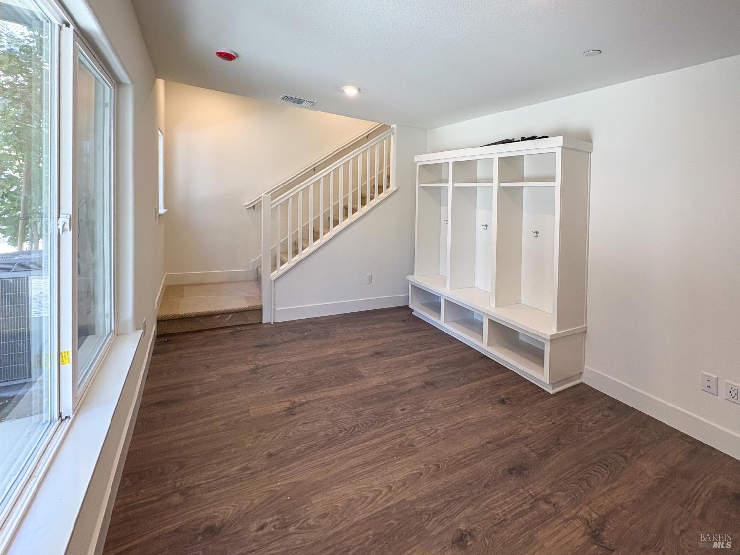 2296 Village Loop Pinole CA 94564