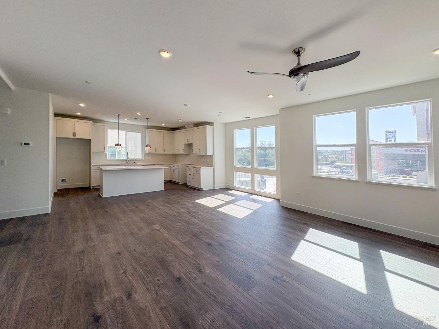 2296 Village Loop Pinole CA 94564
