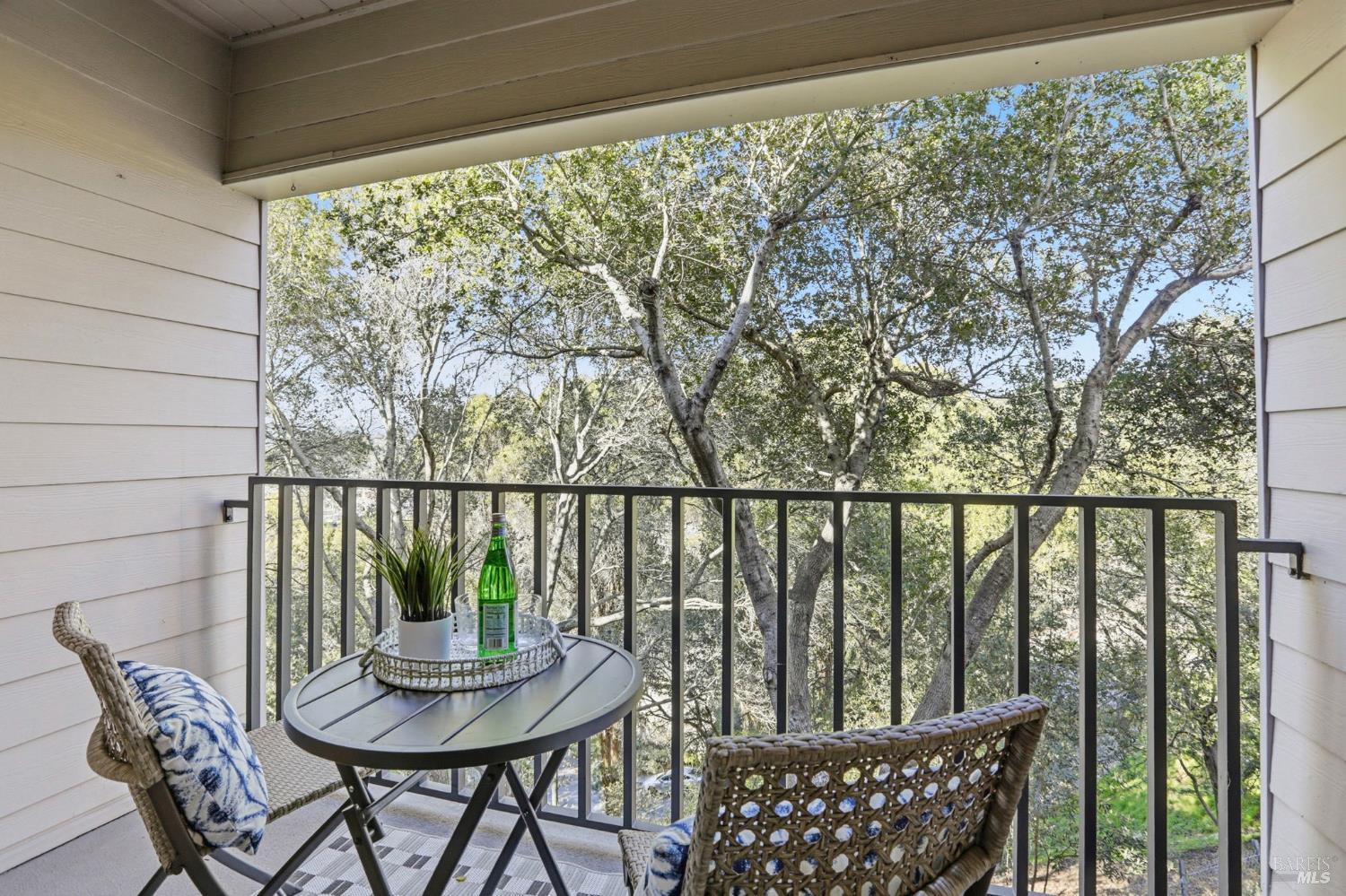 823 Via Casitas Greenbrae CA 94904