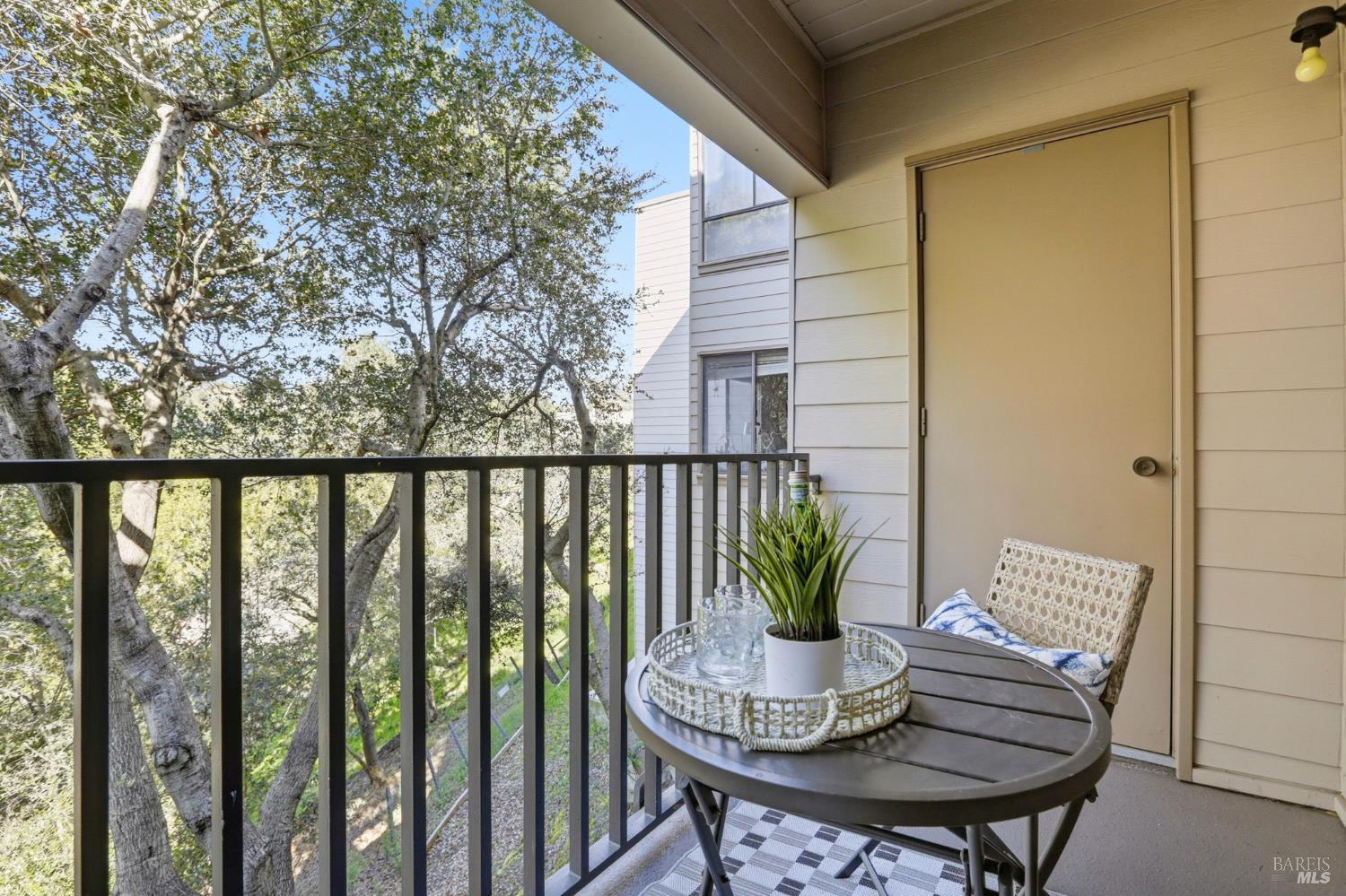 823 Via Casitas Greenbrae CA 94904