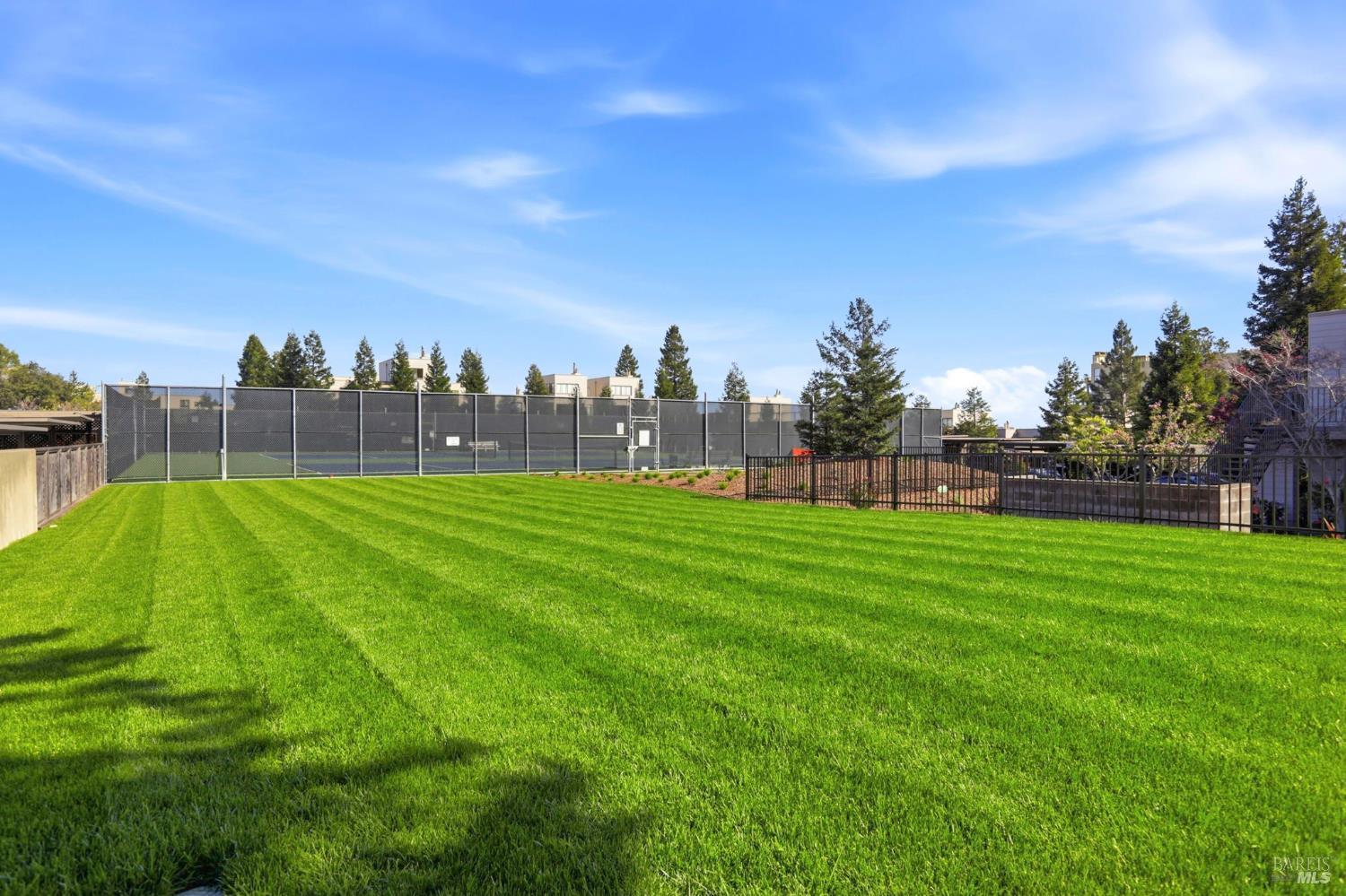 823 Via Casitas Greenbrae CA 94904