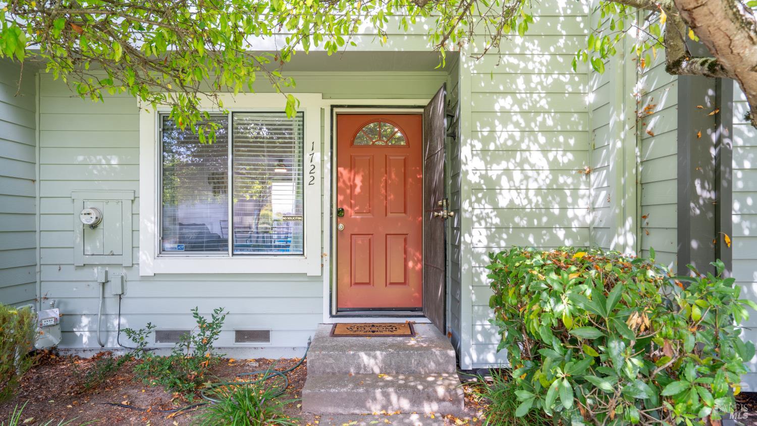 1722 Oldfield Way Santa Rosa CA 95401