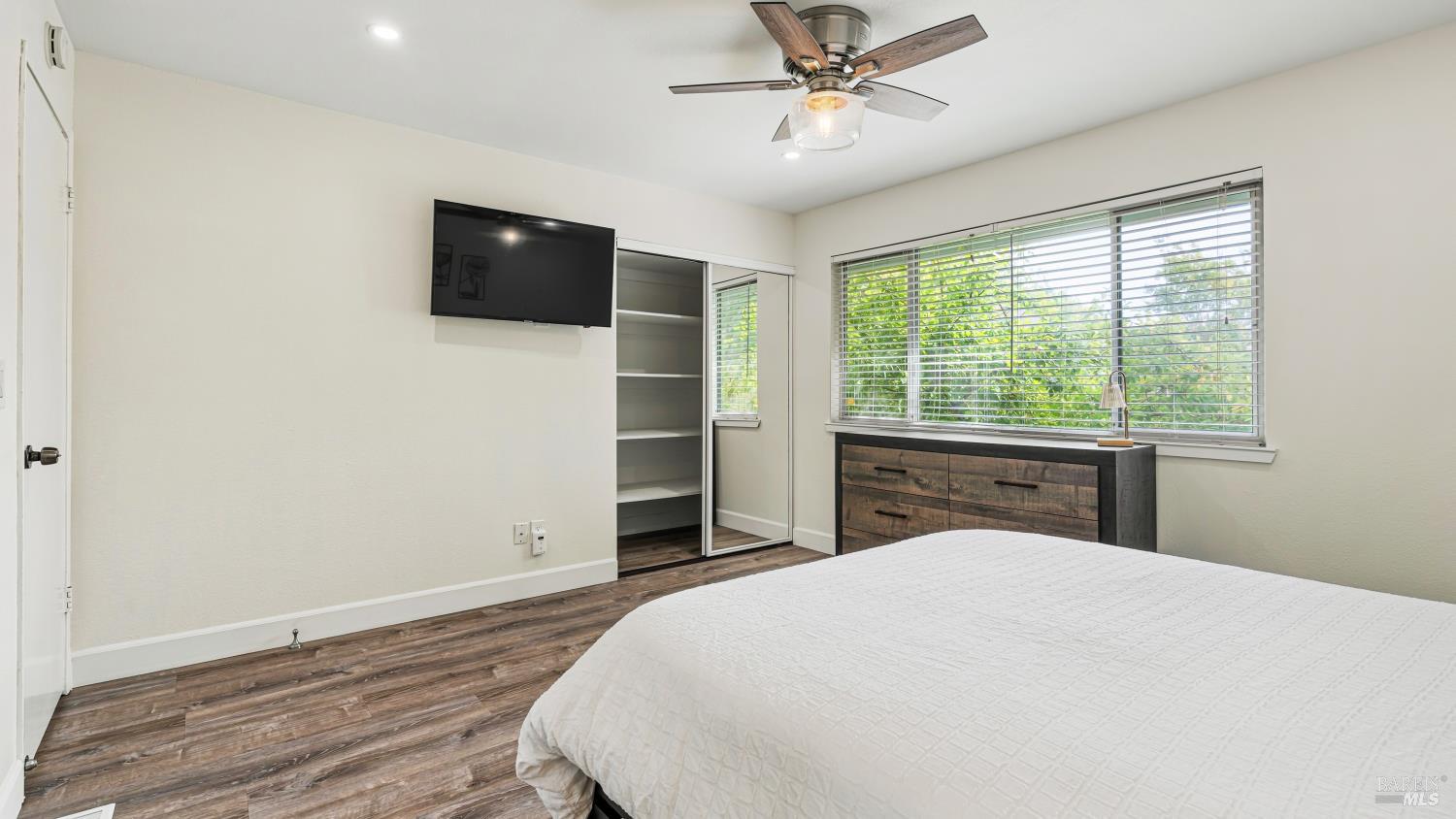 1722 Oldfield Way Santa Rosa CA 95401