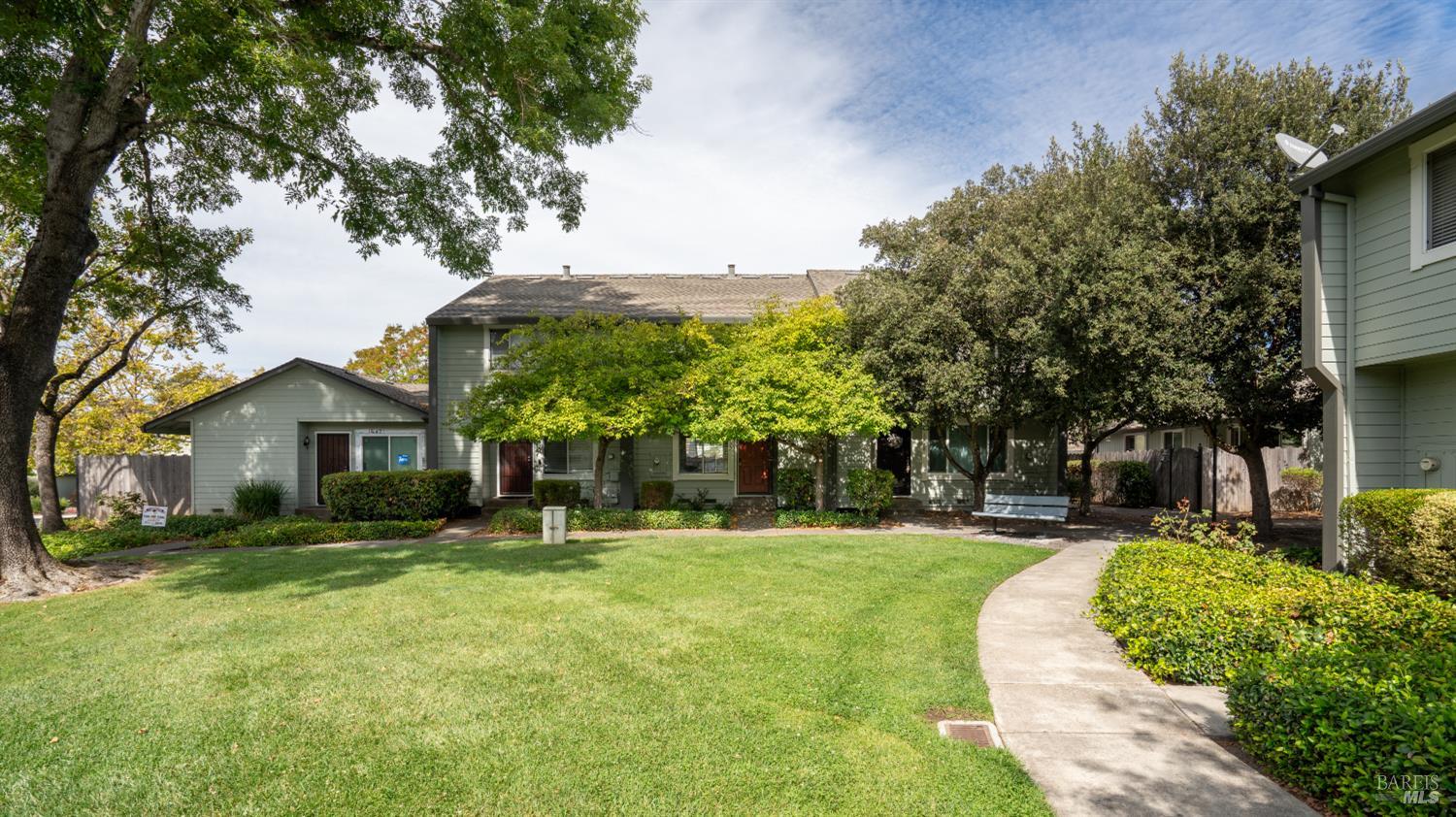 1722 Oldfield Way Santa Rosa CA 95401