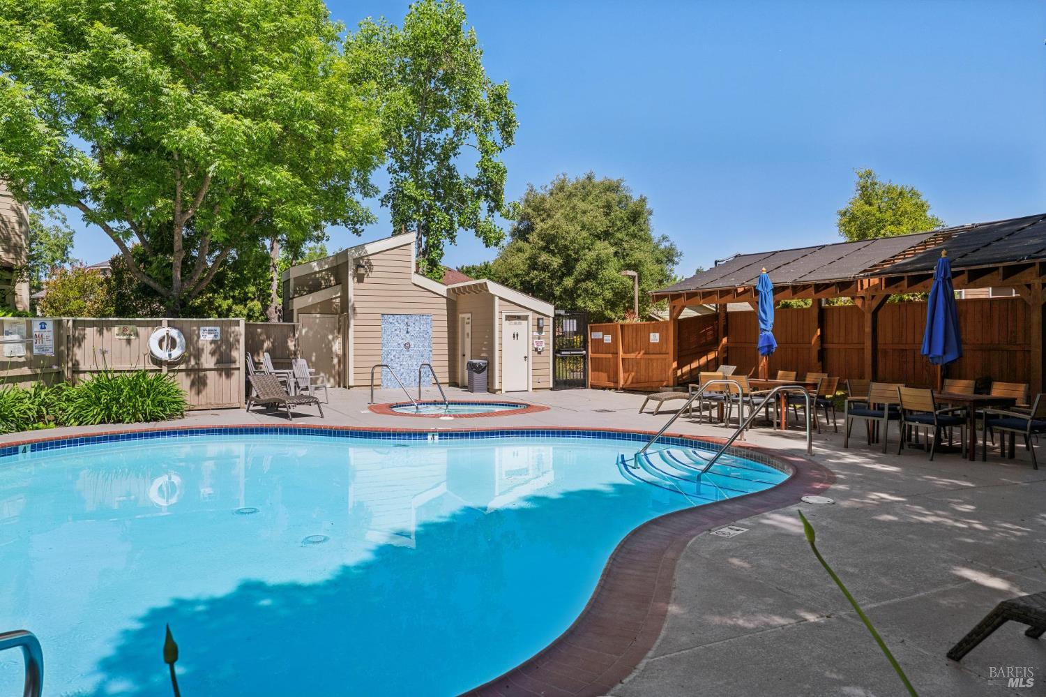 4704 Shade Tree Lane Santa Rosa CA 95405