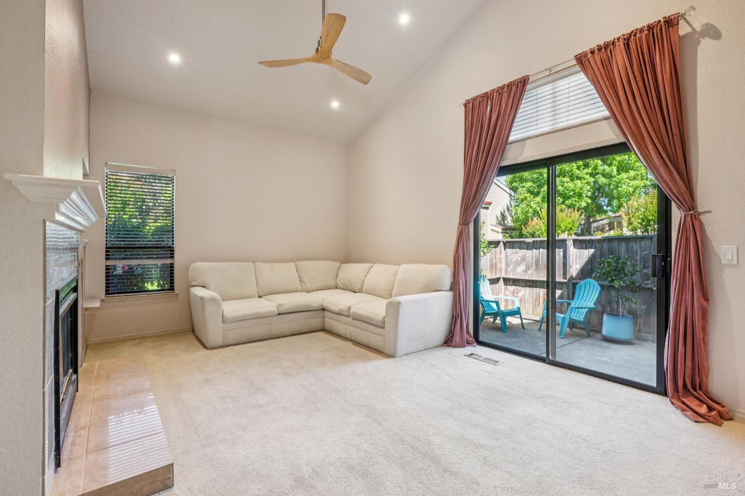 4704 Shade Tree Lane Santa Rosa CA 95405