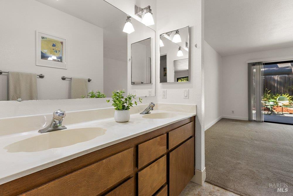 1591 London Circle Benicia CA 94510