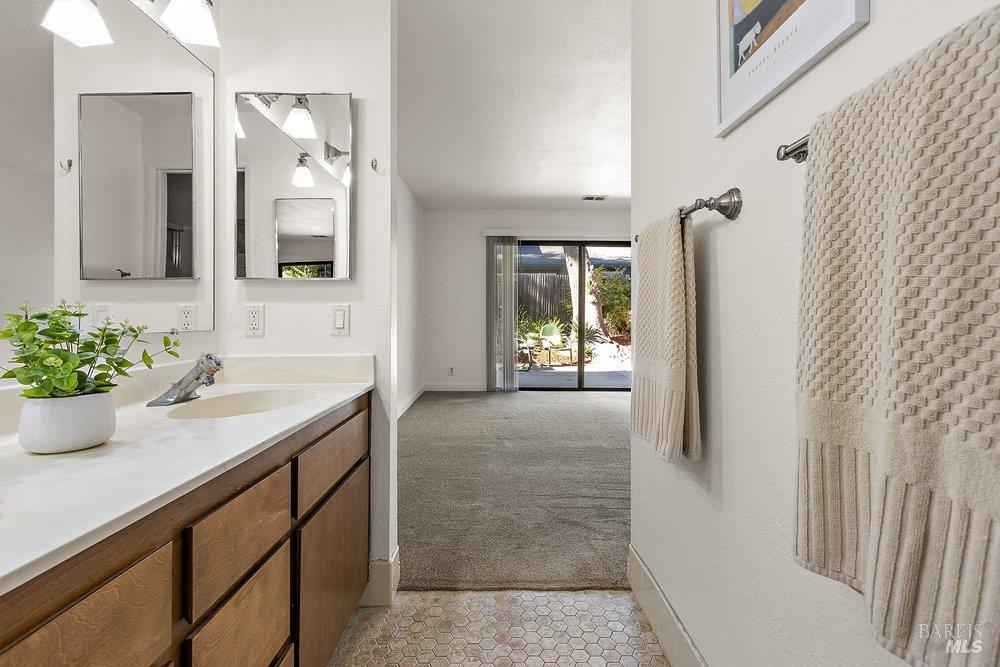 1591 London Circle Benicia CA 94510
